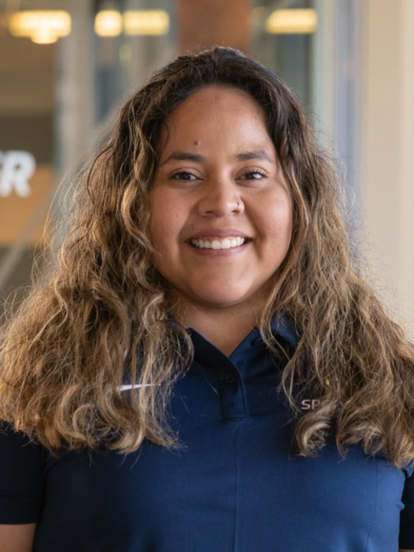 Jennifer Torres headshot